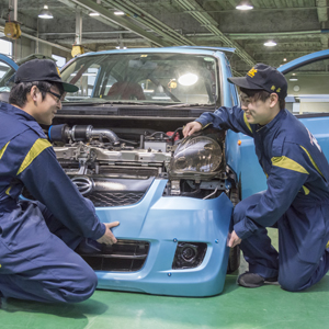 自動車工学科(トータルメカニックコース)